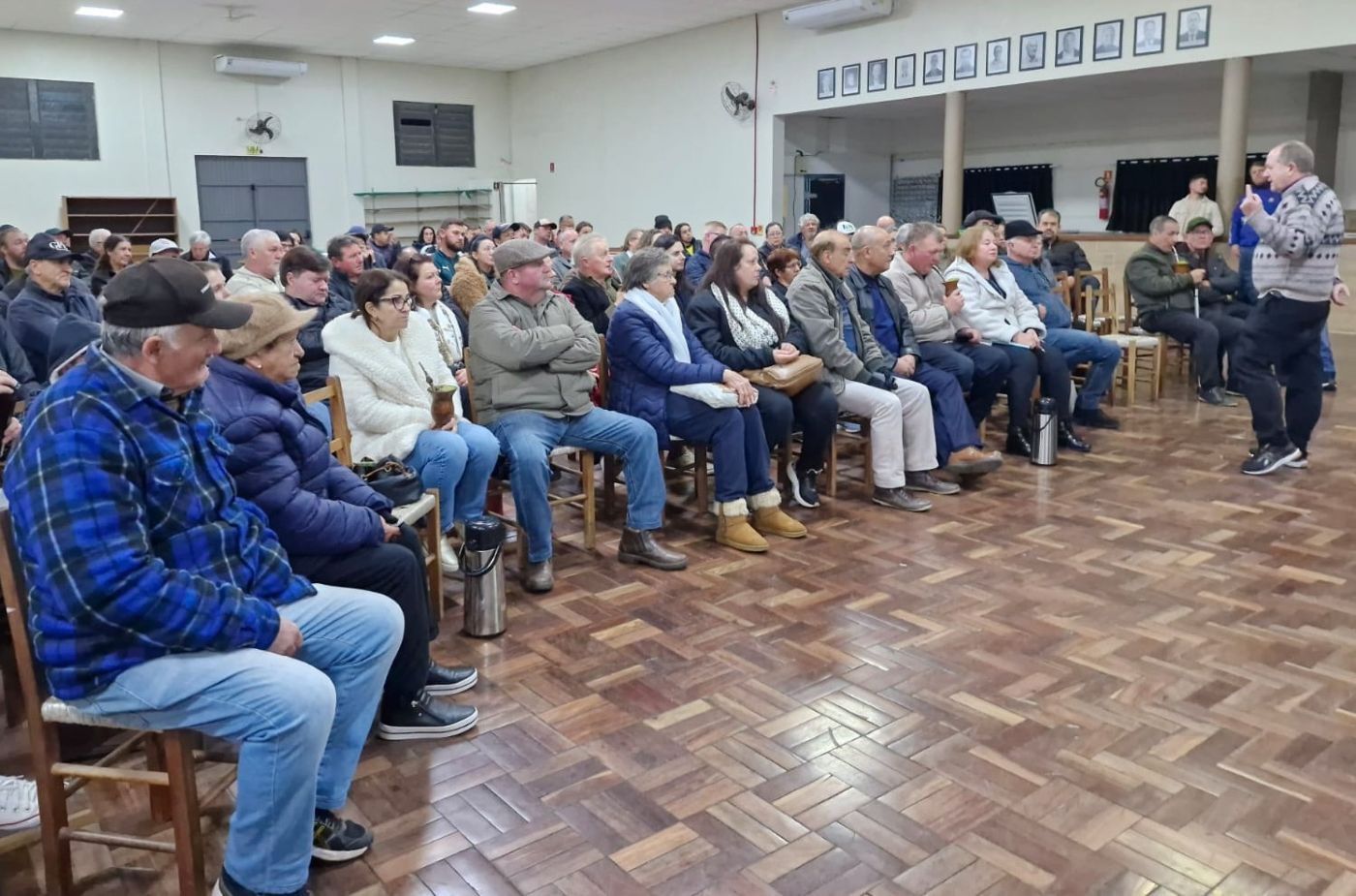 Arroio do Meio – Reunião apresenta programa de indenização para famílias em áreas de requalificação urbanística