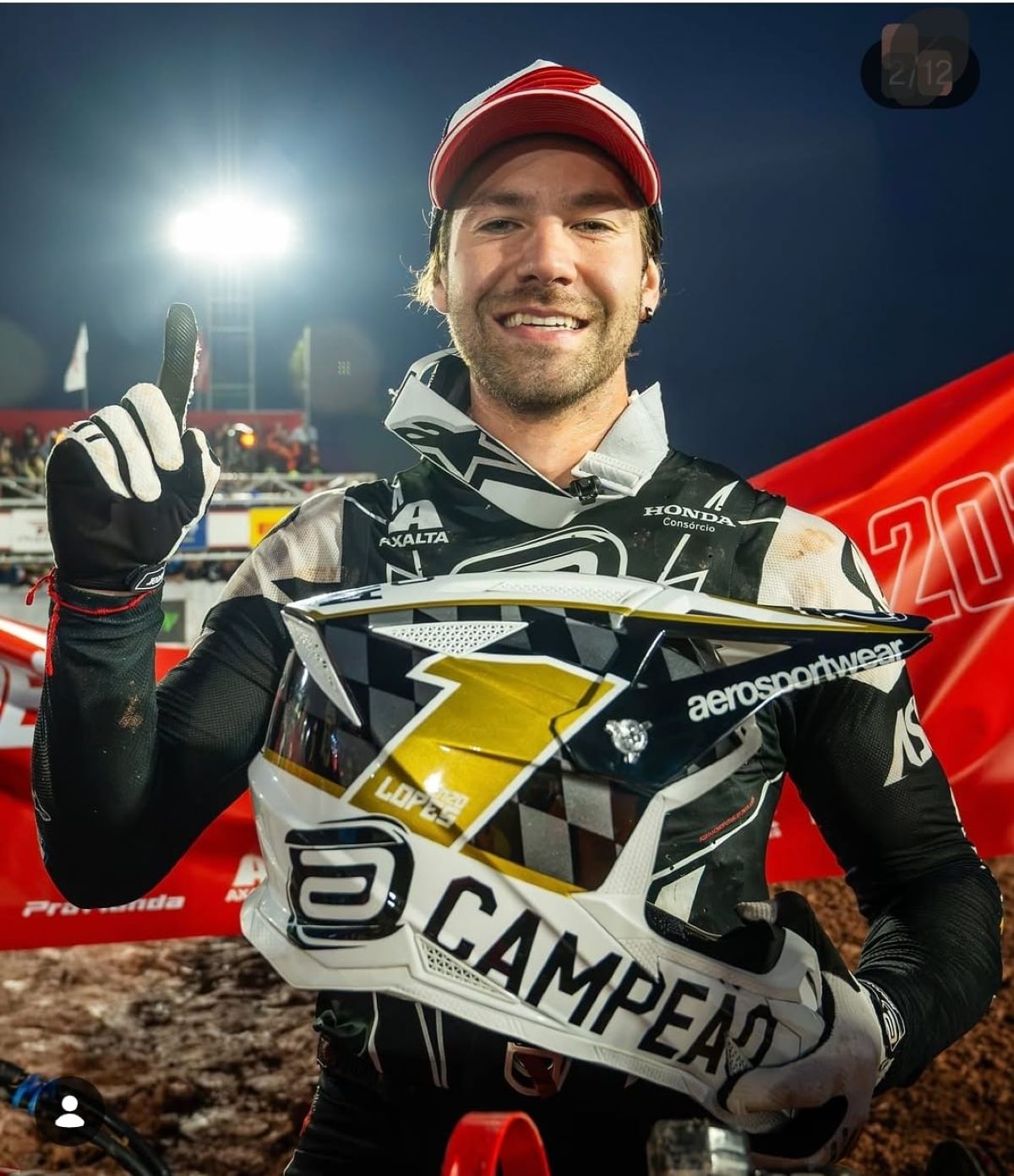 Lajeadense Enzo Lopes conquista título do Arena Cross 2026 na categoria Pro
