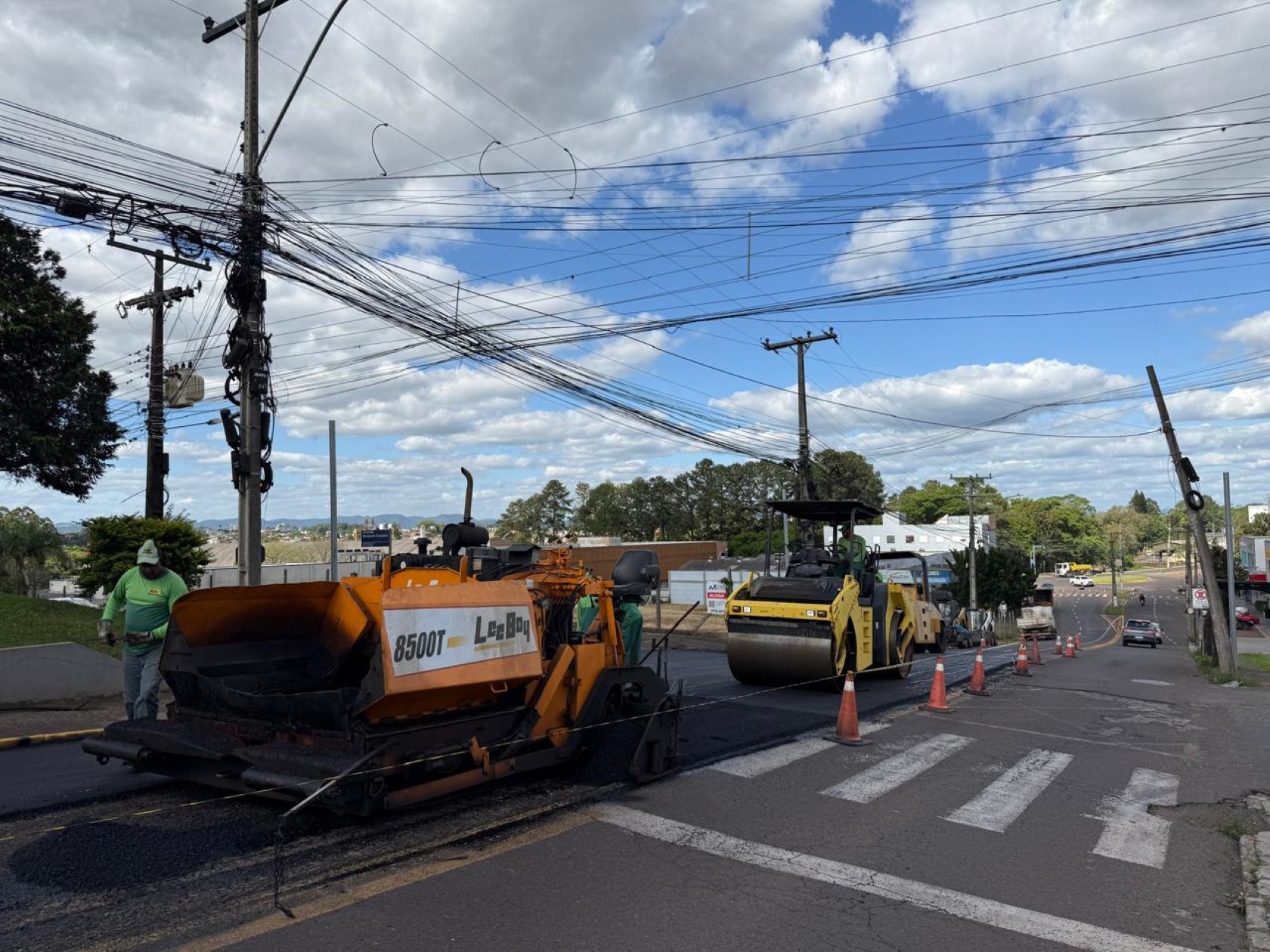 Lajeado inicia recapeamento asfáltico na Avenida Benjamin Constant